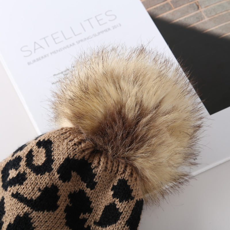 Gorro de pompom impresión de leopardo al por mayor